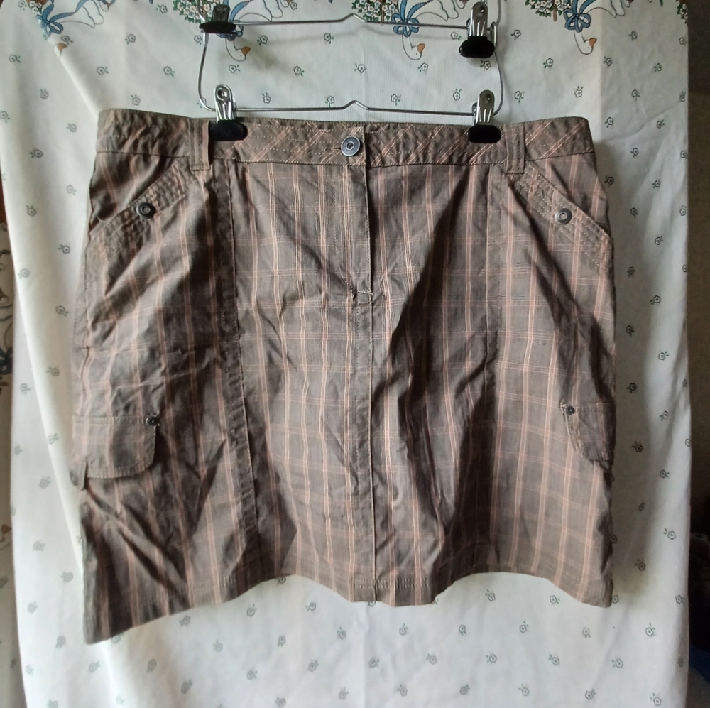 Addition Elle Grey/Brown and Peach Plaid Skort Size 20 Summer Casual Vacation